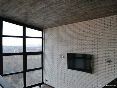 Кирпич Антик белый в интерьере 1
