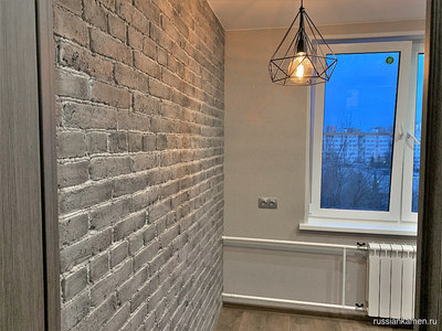 Кирпич Монастырский скала в отделке кухни 1