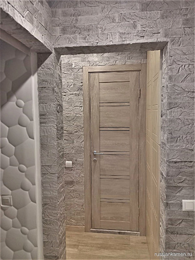 Уральский скло Скала в интерьере 3