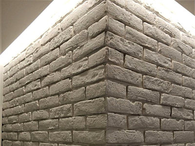 Кирпич Монастырский Белый в интерьере
